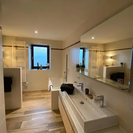 Hopfengarten Apartment *